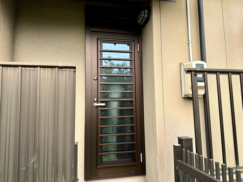 岡崎市:夏は涼しく冬は暖かく 勝手口ドア断熱リフォーム 岡崎市:夏は涼しく冬は暖かく 勝手口ドア断熱リフォーム