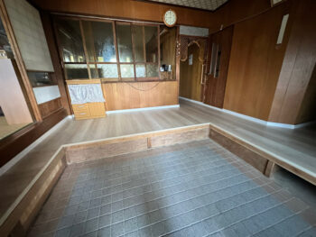西尾市：玄関・廊下のフローリング張り替えで明るく安全な空間に
