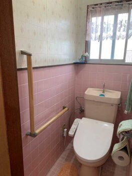 トイレ手すり設置 Before／After